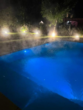 Casa con piscina privada climatizada en exclusivo Golf Country Club 1000m2